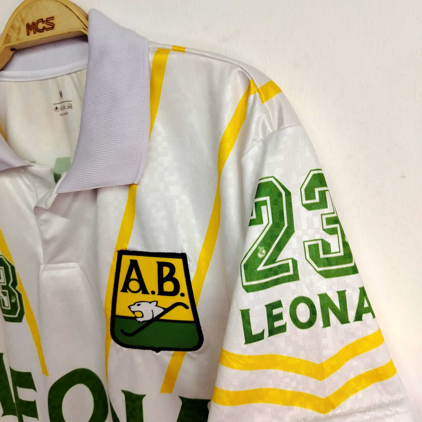 Camiseta Bucaramanga Leona Blanca 1997