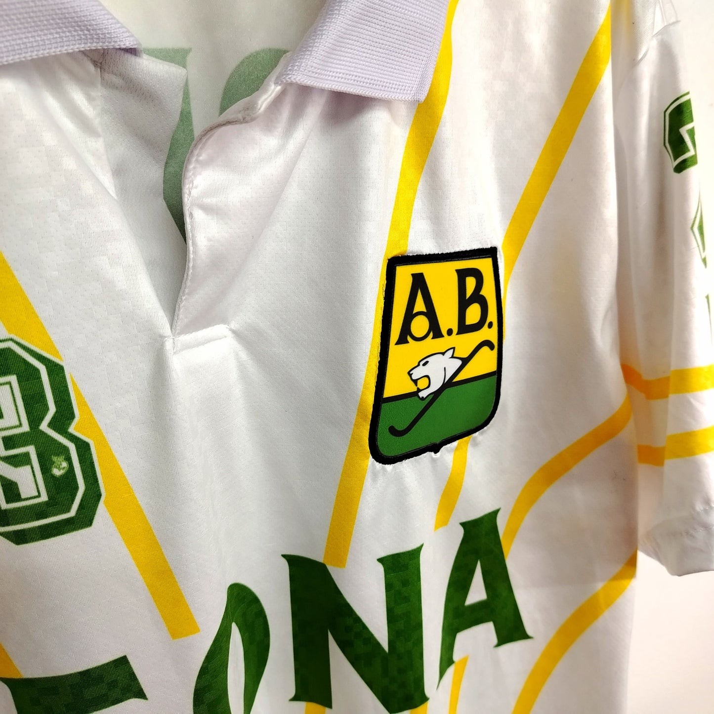 Camiseta Bucaramanga Leona Blanca 1997