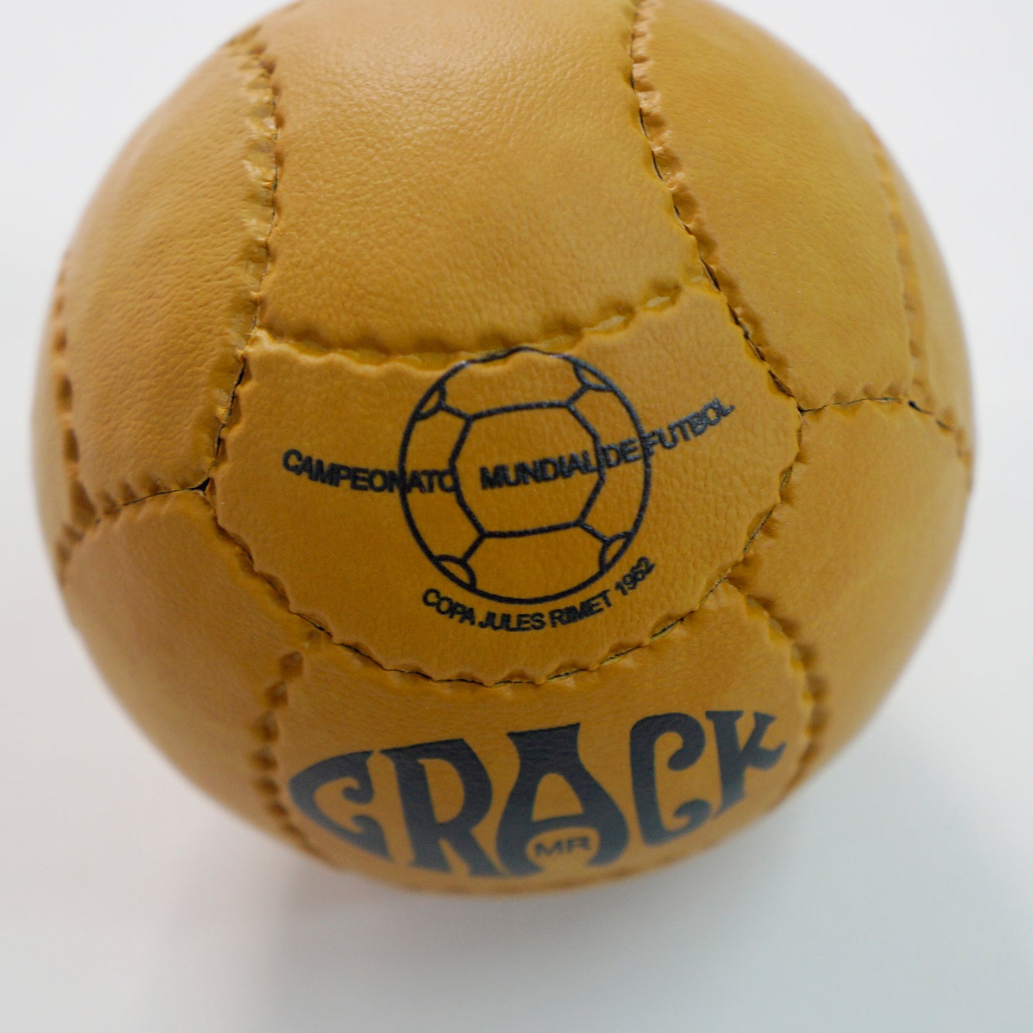 Mini Ball 1962 Chile Crack