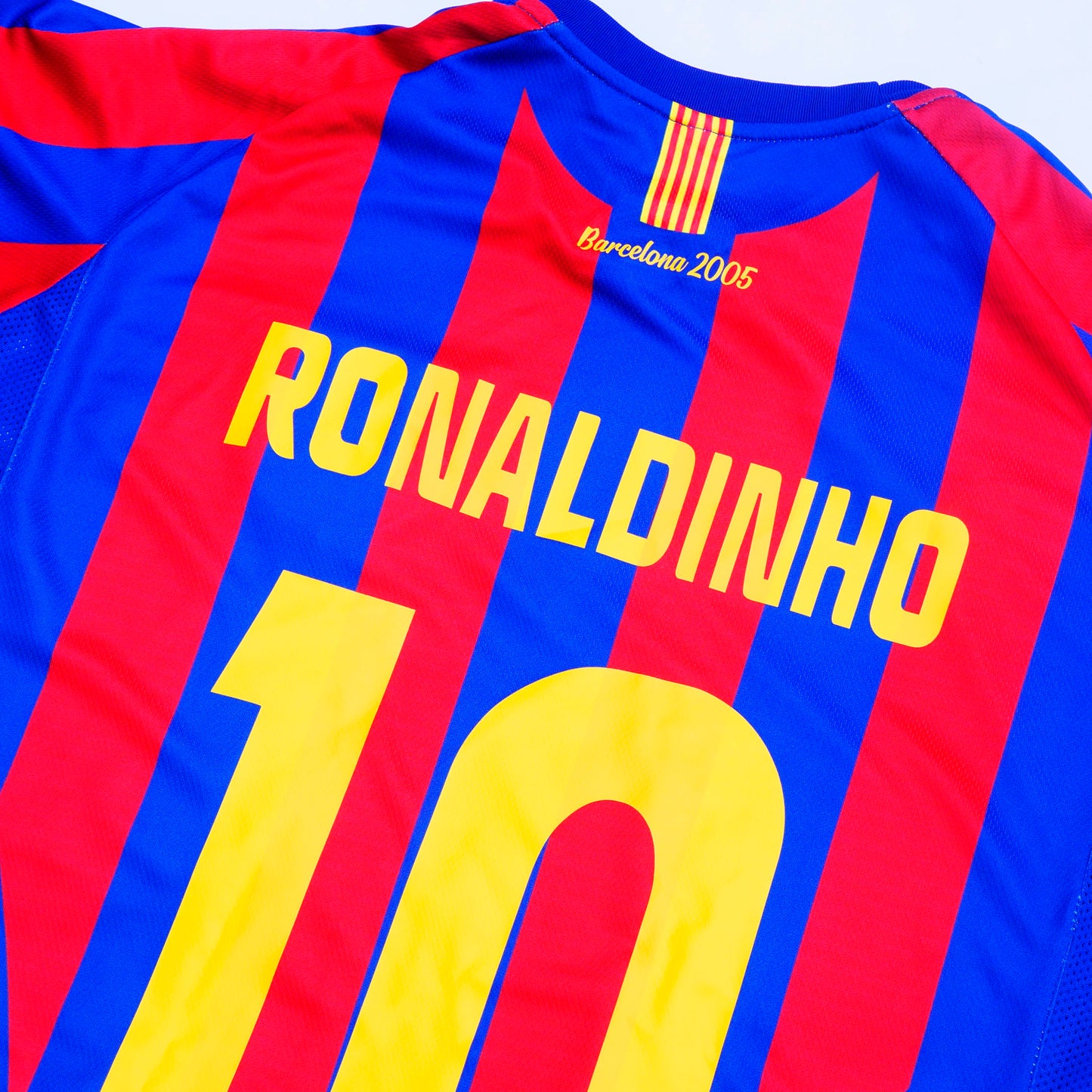 Barcelona shirt 2004 - RONALDINHO -