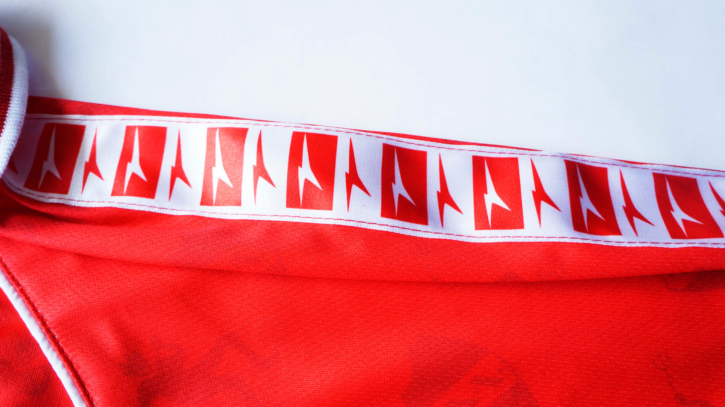 Usuriaga independent t-shirt