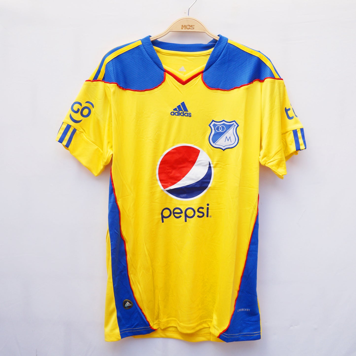 Camiseta Millonarios Bicentenario 2010 - 2011 Amarilla