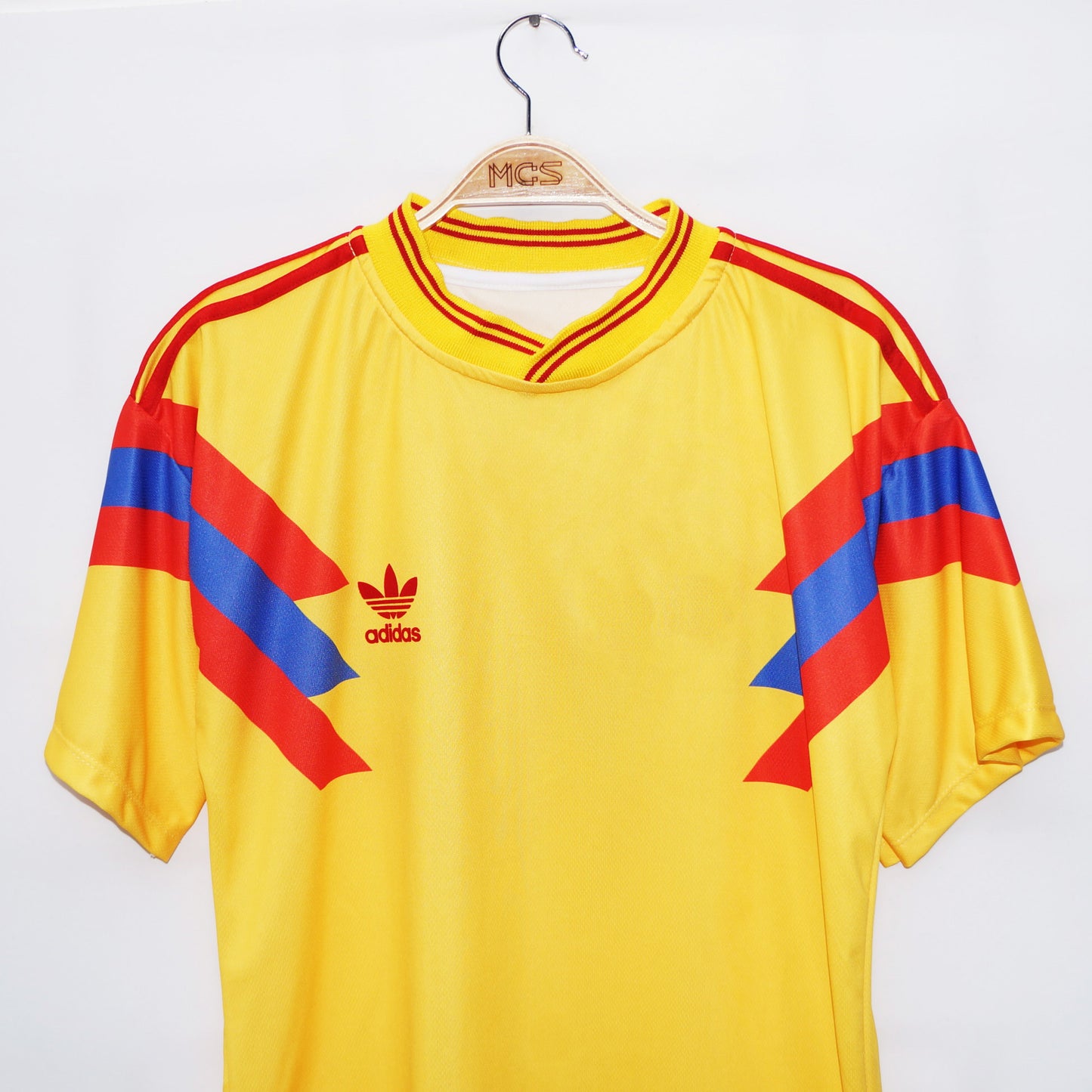 Camiseta Colombia 1990 Amarilla - Icono de Pasión y Legado Futbolístico