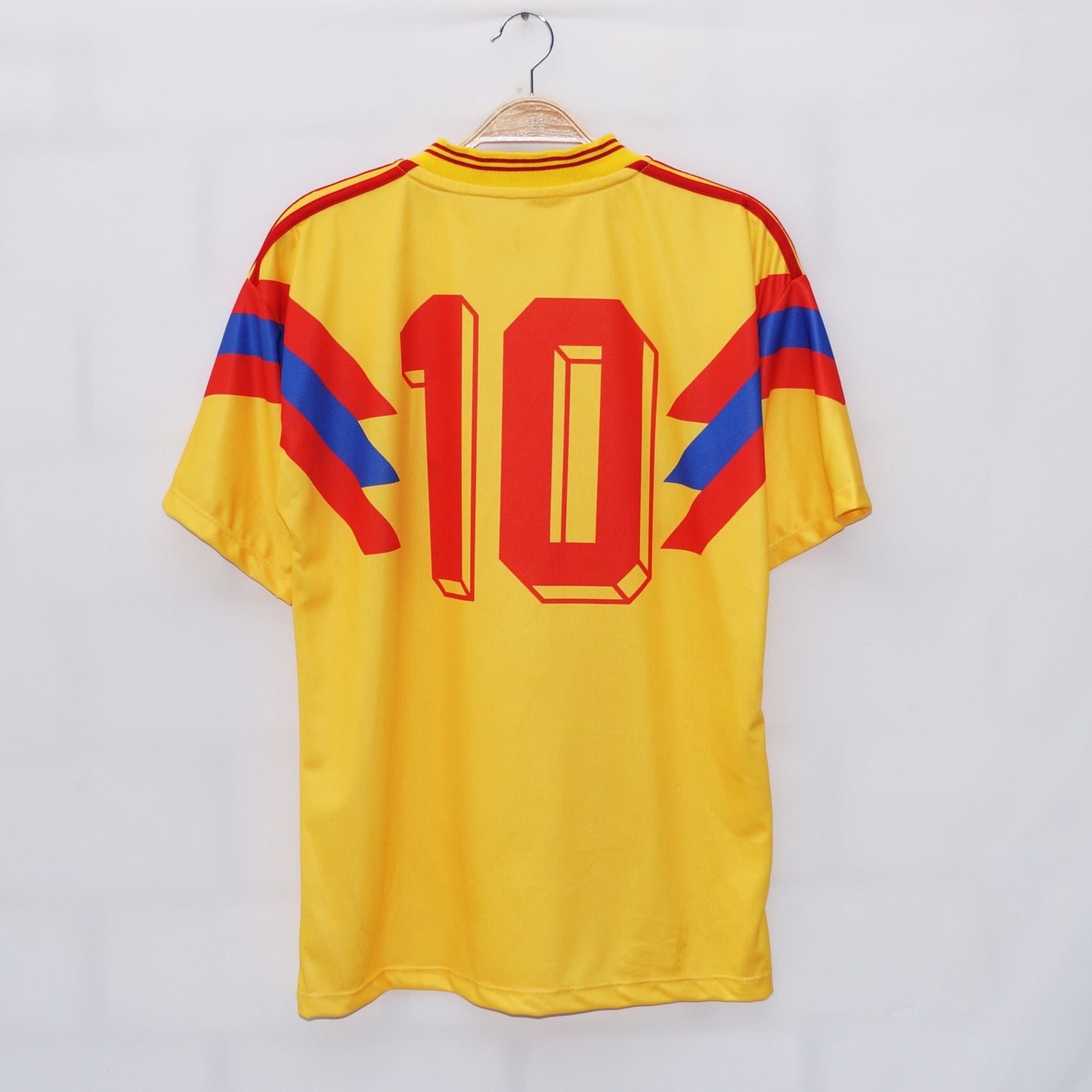 Camiseta Colombia 1990 Amarilla - Icono de Pasión y Legado Futbolístico