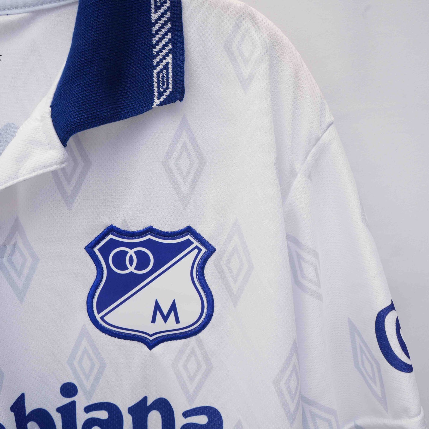 Camiseta Millonarios Umbro Blanca 1994 Amigos MCS AmigosMCS